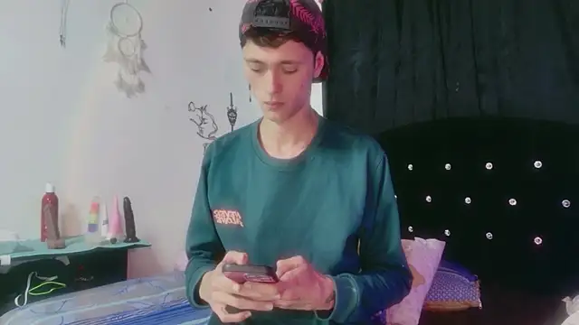 Tyler cat online show from January 9, 4:56 pm