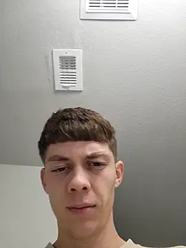 Gabrielr214090 online show from April 20, 5:43 am