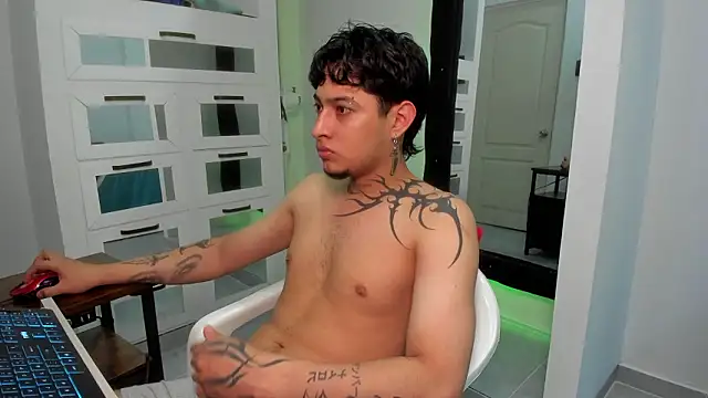 Sky Wild online show from March 27, 8:10 pm