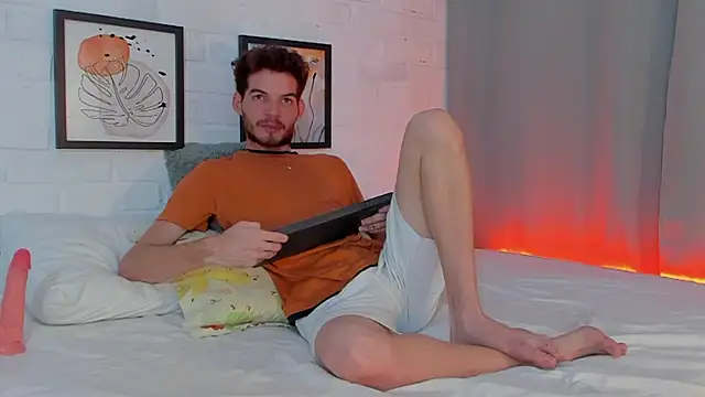 MATEO HUNTER online show from January 19, 1:52 am