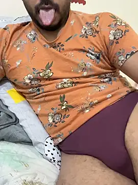 Handsome8677 online show from February 7, 10:22 am