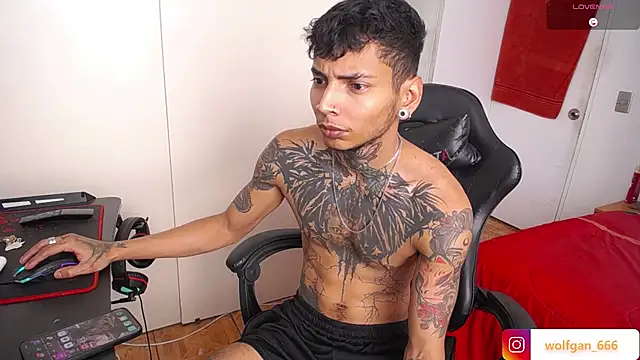 nathan aress6666 online show from April 11, 7:39 pm