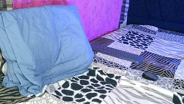 ReferredArtwork online show from November 30, 10:45 pm