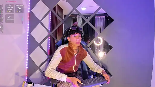 Max Steell online show from February 20, 6:26 am