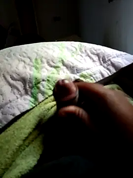 Lucaslgusto01835 online show from April 12, 9:44 am