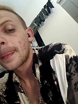 THOMMONSTER5299 online show from February 7, 1:24 am