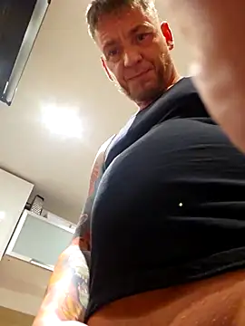 tom tom83 online show from February 11, 10:48 pm