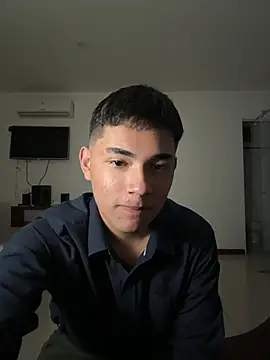 Santiagooo1233 online show from March 23, 6:41 am