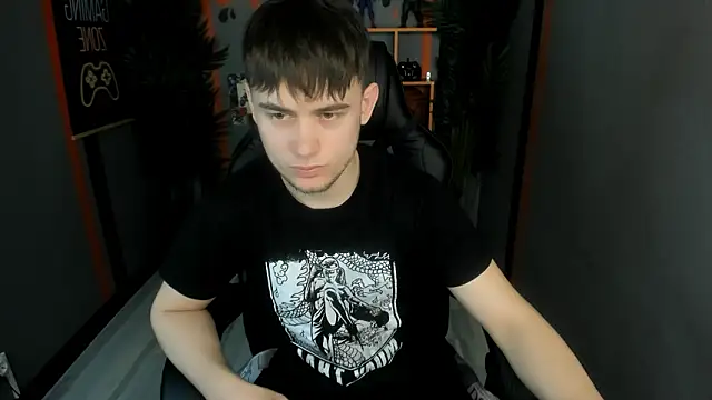 AlejandroEllias online show from March 20, 1:15 pm