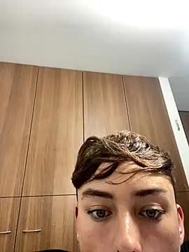 Boyfriend-Hot online show from November 19, 6:02 am