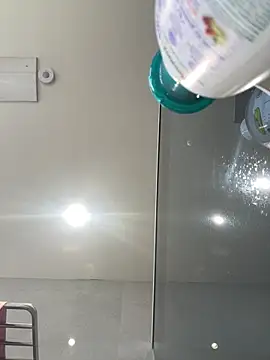 worthystrip online show from December 18, 4:41 am