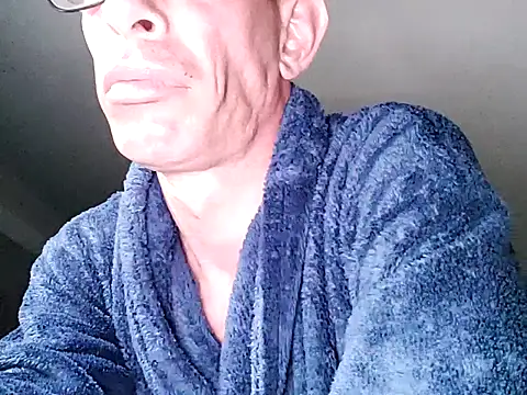 hamstiboy55 online show from April 2, 7:44 pm