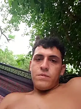 ginebra n yan online show from March 8, 11:09 pm