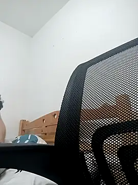 Elrompecucas28 online show from August 9, 5:13 am
