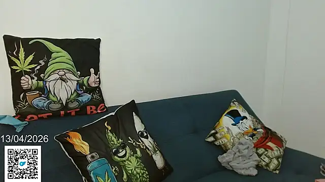 holegape online show from April 14, 1:49 am