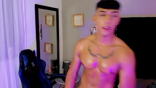 Bryan robayo5 online show from March 7, 11:30 am