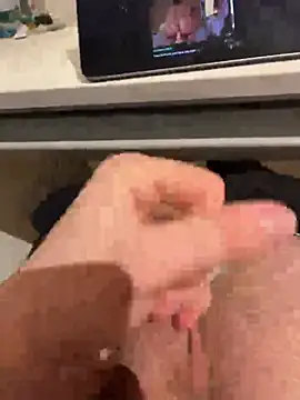 hannes256102 online show from March 5, 6:15 pm