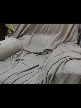 Ronnieedge online show from December 5, 11:45 pm