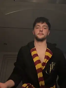 clough03 online show from December 22, 12:19 am