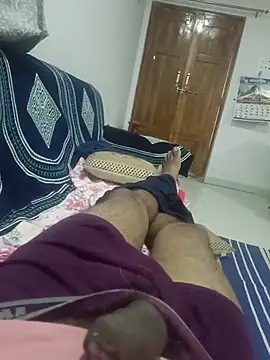 shurti51278 online show from June 7, 3:57 am