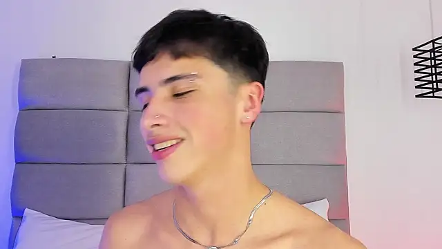 JoshClaarktt online show from July 11, 8:05 am