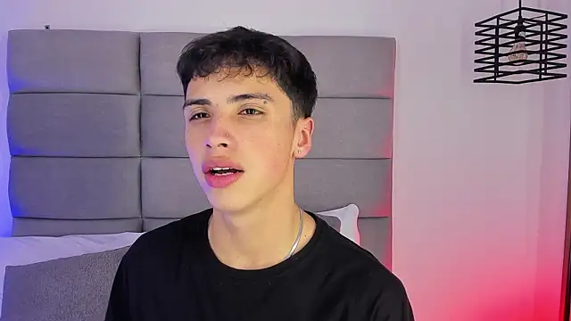 JoshClaarktt online show from July 16, 4:19 am