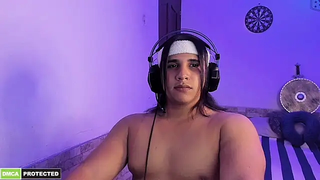 latinboyfit online show from July 13, 8:16 am