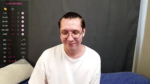 NakedIsaac online show from June 27, 3:17 pm