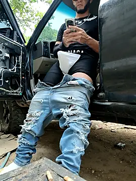 PIGHIGHDIRTY p0 online show from March 5, 7:32 pm