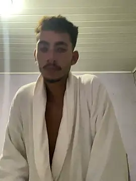 GuioficialBr online show from February 24, 11:38 pm