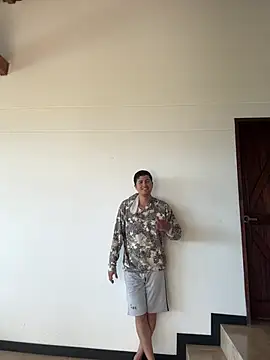 ericlee12 online show from August 9, 4:35 pm