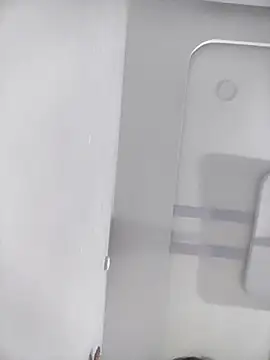 hydhunk26 online show from April 8, 7:00 pm