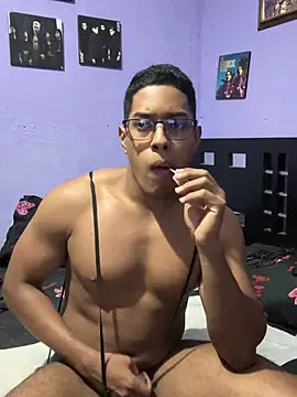 BoyX 02 online show from May 31, 8:21 pm