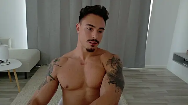 Master Lukas online show from May 11, 2:45 pm