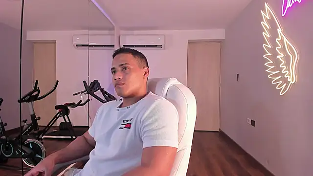 Jack Foster  online show from February 5, 3:46 am