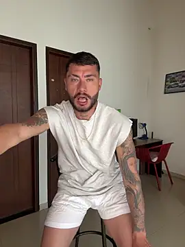 FrancoRossi  online show from February 16, 8:29 pm