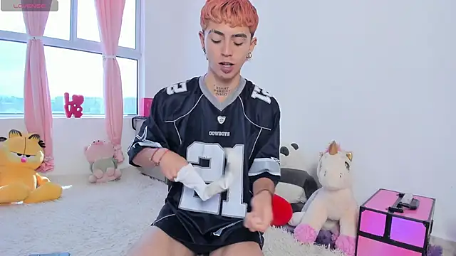 Maiky Cooper01 online show from March 13, 2:57 pm