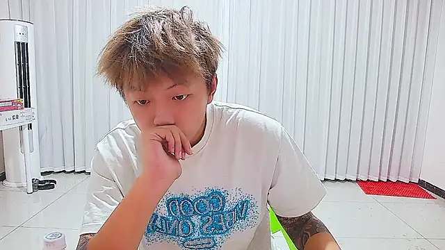 Chocolates-001 online show from July 29, 12:59 pm