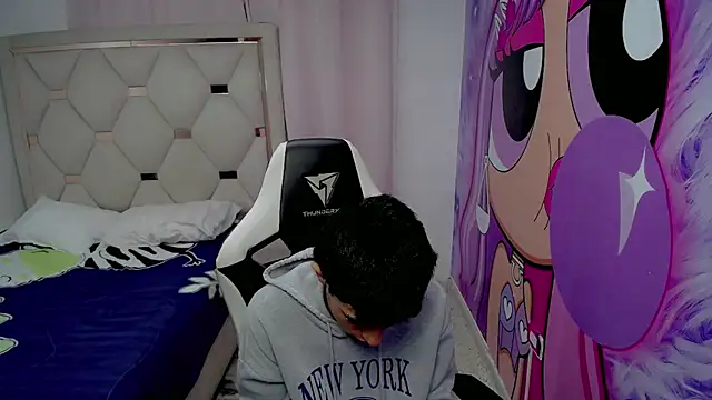 Akyra latinn online show from February 2, 12:13 pm