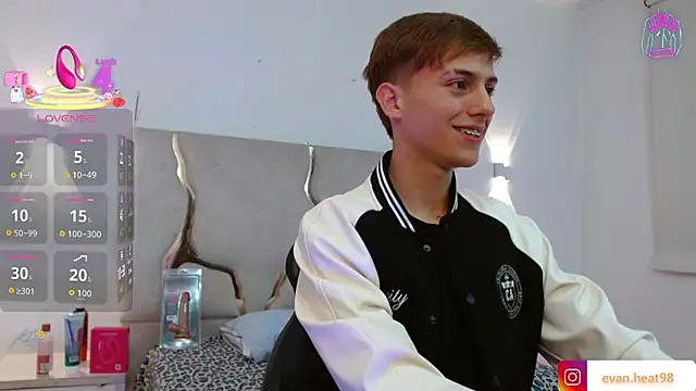 EVAN TAY online show from March 31, 3:19 am