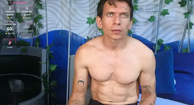 TheKing 39  online show from February 9, 3:44 am