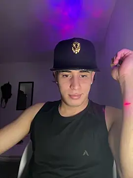 Maximuz1920 online show from March 31, 5:09 am