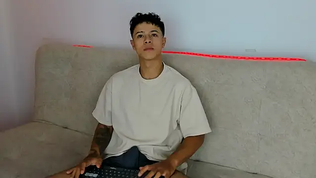  Alex Colton online show from July 1, 11:33 am