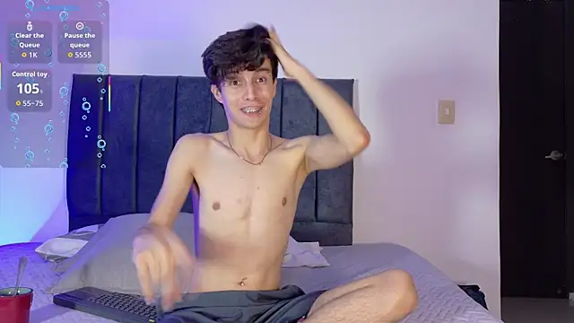 axxxel twink online show from July 9, 3:00 am