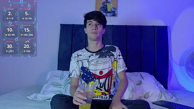 axxxel twink online show from June 18, 2:46 am