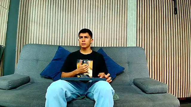 Aron pulse online show from March 4, 1:29 pm