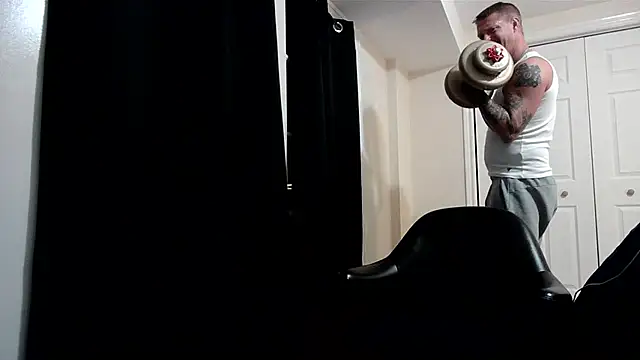 HotnCole online show from February 20, 6:42 pm