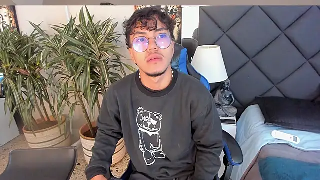 kai storn online show from April 1, 11:23 am