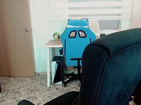 duvisex19 online show from February 5, 9:11 pm