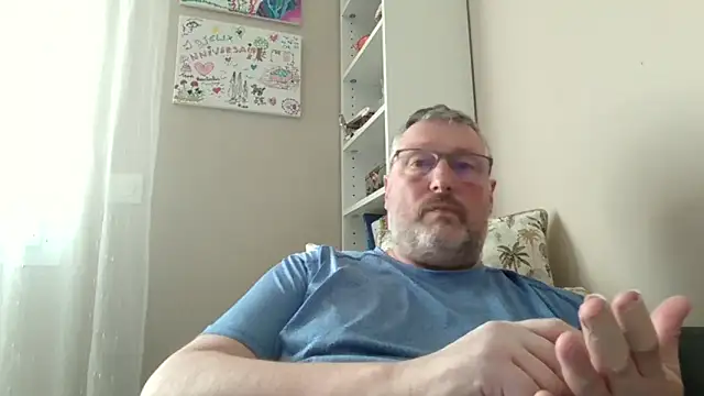 doudou310 online show from March 22, 8:52 am